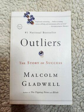 Outliers The Story of Success Malcolm Gladwell Paperback 2011 Back Bay Edition